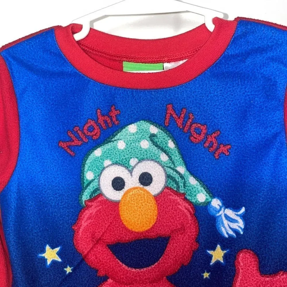 Elmo Childs fleece night shirt